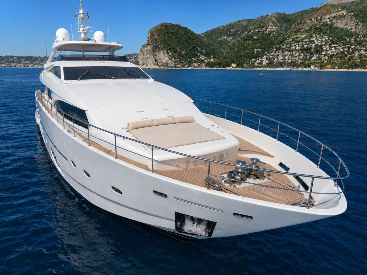 Casta Diva bow with the Riviera coastline